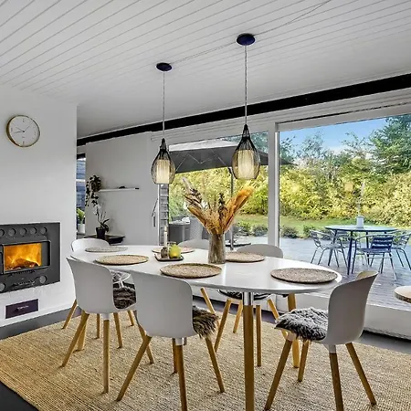 Сasa de vacaciones 3 Bedroom Amazing In Knebel