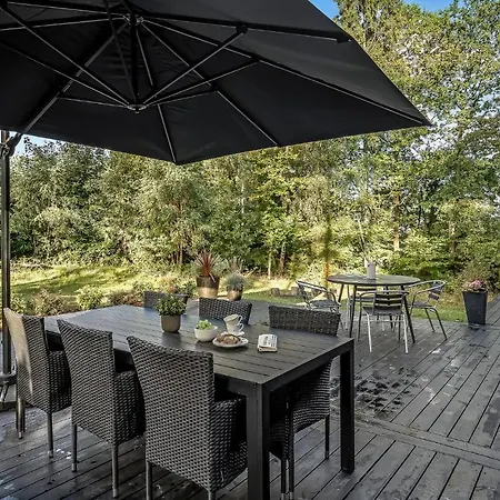 3 Bedroom Amazing In Vakantiehuis Knebel
