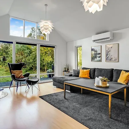 Vakantiehuis 3 Bedroom Amazing In *