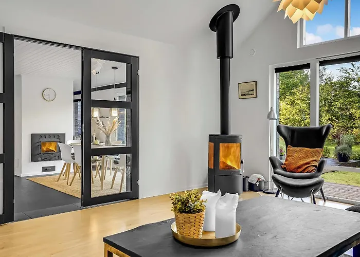 3 Bedroom Amazing In Casa vacanze